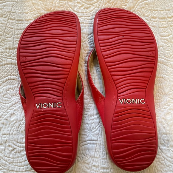 Vionic Red Sandals - Picture 3 of 7